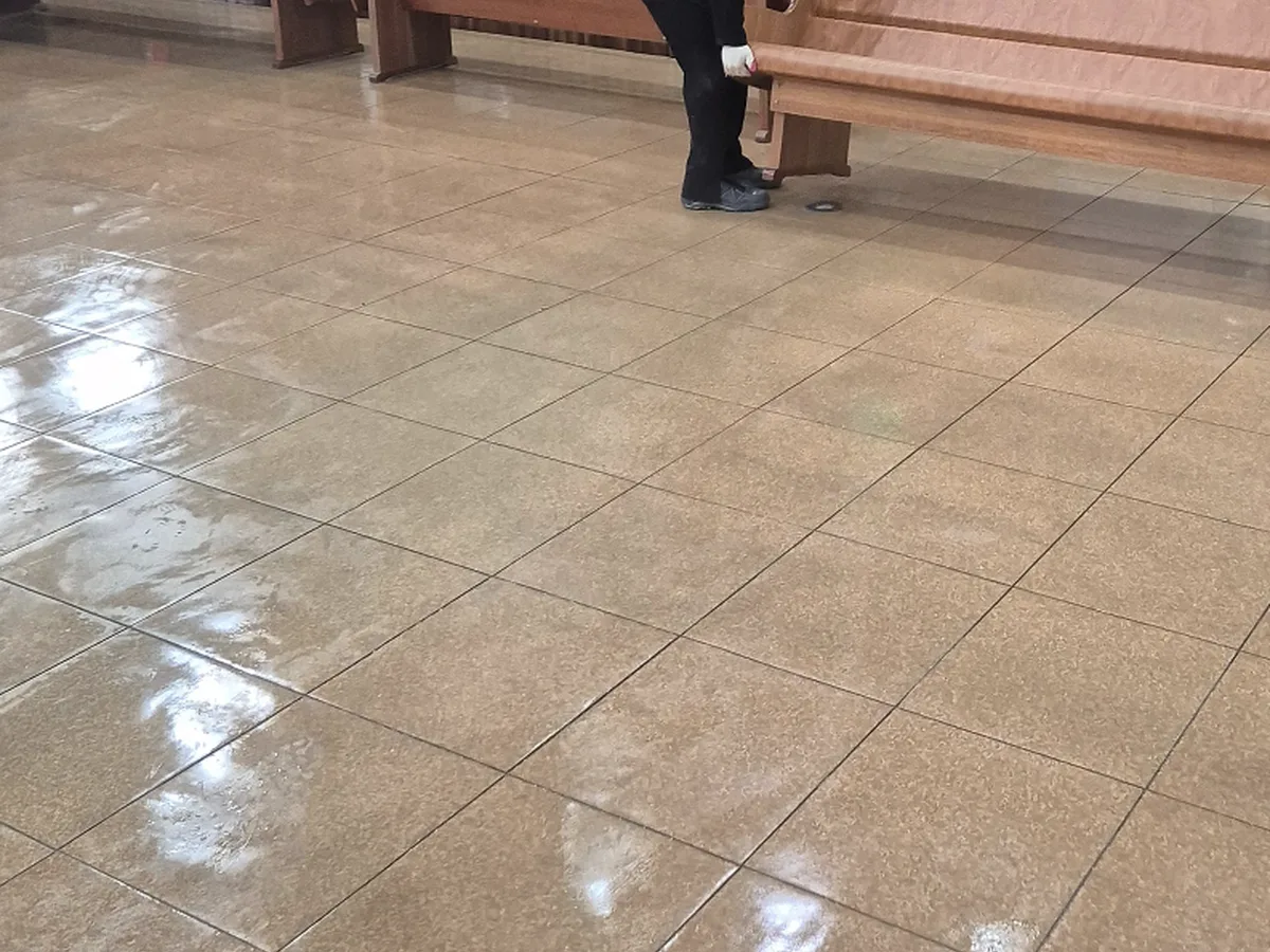 진천군 문백면 예배당 방송실 장비 주변 정밀 위생청소 사례 - 행진크린