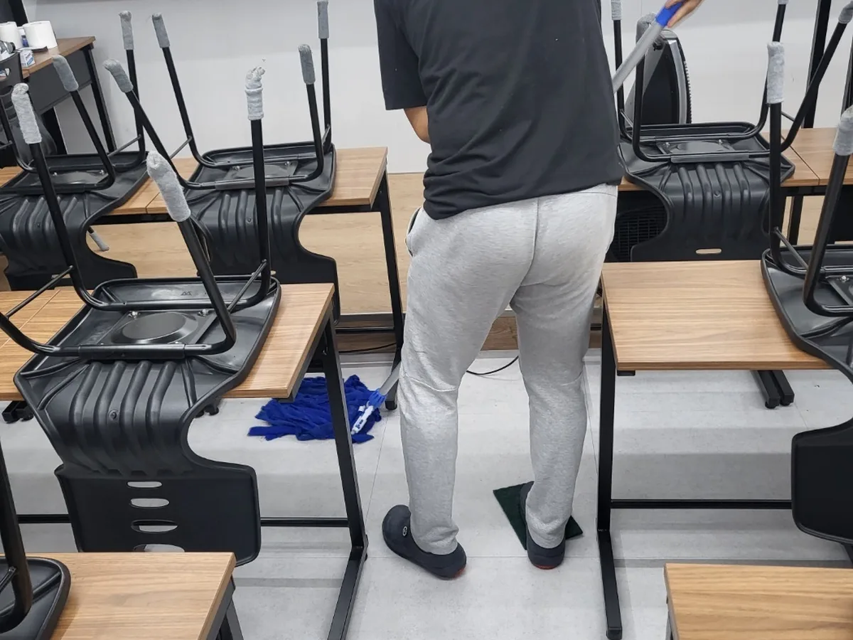 옥천군 옥천읍 스터디카페 운영실·미팅룸 위생청소 사례 - 행진크린